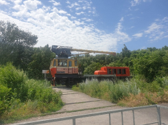 Пешеходную дорожку на путепроводе осветят после Прибрежной