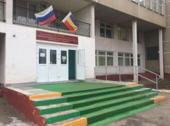 Заменить почти все окна обязал суд волгодонскую школу №21 по обращению учеников  
