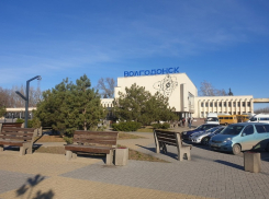 У женщины на вокзале в Волгодонске украли паспорт и 7 000 рублей