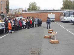 В Волгодонске правоохранители провели для школьников день открытых дверей