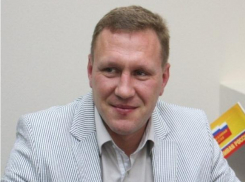 «Земельный магнат» депутат Сергей Асташкин за год разбогател почти в 3 раза     