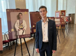 Цимлянский выпускник Дмитрий Шворобей стал участником бала «Золотое созвездие Дона»