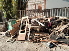 ДСиГХ ликвидировал огромную свалку возле здания судебных приставов 