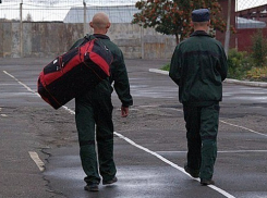 Бывший заключенный из Волгодонска считает, что ему не предоставляют полагающуюся по закону материальную помощь