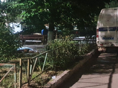 Волгодонец разбился насмерть, выпав из окна квартиры