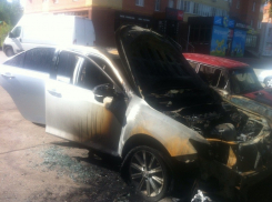 В поджоге машины начальника уголовно-исправительной инспекции Волгодонска подозревают ее заместителя