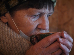 Коротать старость в тесном вагончике без воды и отопления вынуждена 66-летняя волгодончанка