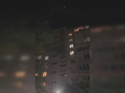 Десять пожарных были задействованы в тушении тамбура в МКД Волгодонска 