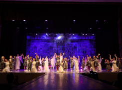 Как прошел отчетный концерт ансамбля «Фортуна» «Вне времени» в Волгодонске