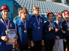 Команда лицея №24 завоевала победу и право на участие в региональном этапе соревнований по пожарно-спасательному спорту