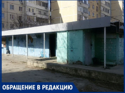 «Это самый опасный бывший магазин города»: волгодончанка о заброшенной «Таисии» на В-5