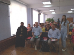 Протоиерей Димитрий Денисенко принял участие в презентации проекта по внедрению комплексной помощи мужчинам-отцам