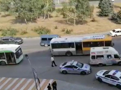 Полиция Волгодонска напоминает горожанам об обязательном ношении лицевых масок