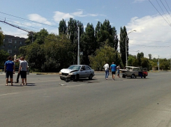 На Морской произошло столкновение двух автомобилей, есть пострадавшие