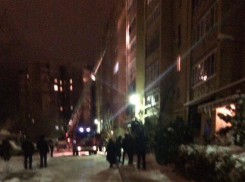 В Волгодонске из-за короткого замыкания холодильника почти дотла выгорела квартира