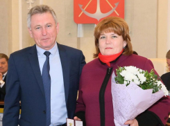 Членов экипажа МАК «Волгодонск» Владимира Волкова и Ивана Улитина наградили в Волгодонске 