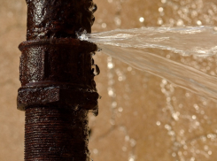 В водопроводе Волгодонска понизят давление