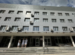 Прорыв?: названы месяцы завершения ремонта  и открытия городской поликлиники в Волгодонске 