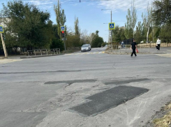 Покрытие стало ровнее: ямы залатали на отрезке дороги по улице Энтузиастов