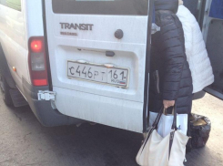 За перевозку людей на табуретках водителю маршрутки «Волгодонск-Ростов» объявили выговор