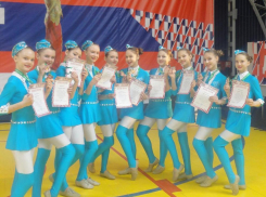 Красавицы-спортсменки отправятся в Москву на всероссийские соревнования по акробатическому рок-н-роллу