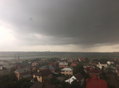 Ливень, гром и молнии обрушились на Волгодонск в День города 