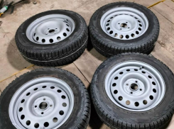 Автомобилистам Волгодонска рекомендуют задуматься о замене летних шин на зимние