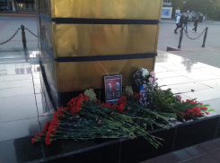 Волгодонцы почтили память Евгения Пригожина