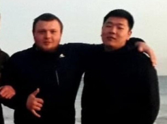 Приехавшие в Крым волгодонцы отобрали деньги у парня на улице и оказались в розыске 