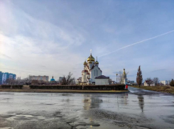 С небольшого дождя и сильного ветра начнется новая рабочая неделя 