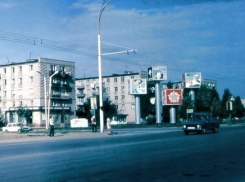 Волгодонск прежде и теперь: перекресток Морской и 30 лет Победы