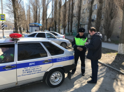 Вежливость сотрудников ДПС Волгодонска отметили представители общественного совета при МВД