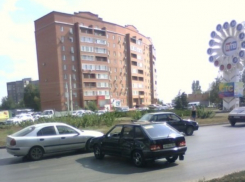 В Волгодонске на проспекте Строителей снова бьются машины - читатель