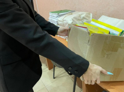 «Ты меня не грузи, ты ящики грузи, и вези куда скажут»: не на себе же волгодонцам вещи перевозить 