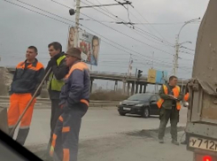 «Думала работа кипит, а, нет, просто думают»: волгодонцы о ремонте дорог 