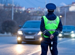 Ростовские «гаишники» поймали волгодонского взломщика магазина с добычей