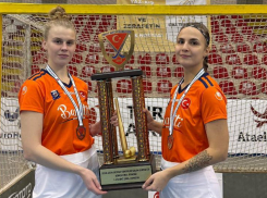 Волгодонские спортсменки ХК «Дончанка» стали чемпионами Турции по индорхоккею  