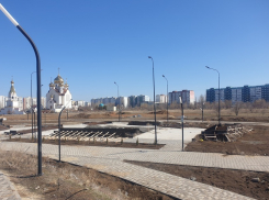 Юрий Слюсарь взял на контроль достройку бульвара и Молодежного парка в Волгодонске
