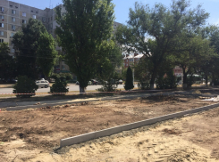 В Волгодонске реконструкция сквера «Дружба» идет полным ходом 