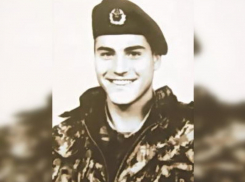 28 лет назад в свой день рождения умер первый волгодонец, награжденный Орденом Мужества 