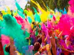 Волгодонцев пригласили на фестиваль Холи в парке Победы