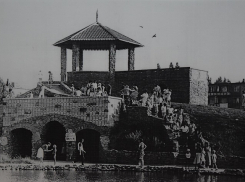 Волгодонск прежде и теперь: «шашлычная» горка в парке Победы