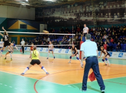 Волгодонские волейболистки разгромили команду соперниц из Самары