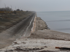 Сброс воды из Цимлянского водохранилища в Дон уменьшили