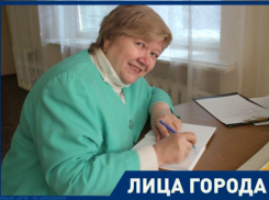 Поэтесса из Волгодонска Ирина Шимко готовит частушки на чемпионат мира по футболу 