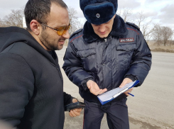  Сотрудники ГИБДД выяснили, сталкивались ли волгодонские водители с фактами взяточничества