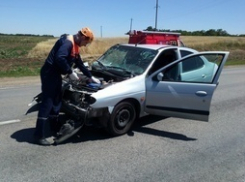 В Морозовском районе в результате ДТП с участием грузовика пострадали двое детей