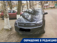 «Это не газон»: водитель недоволен штрафом за неправильную парковку в Волгодонске