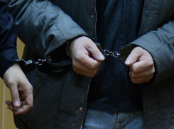 Волгодонец напал на полицейского, отказавшегося с ним выпить