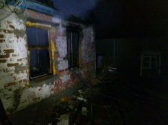 Два человека погибли при пожаре в Морозовске